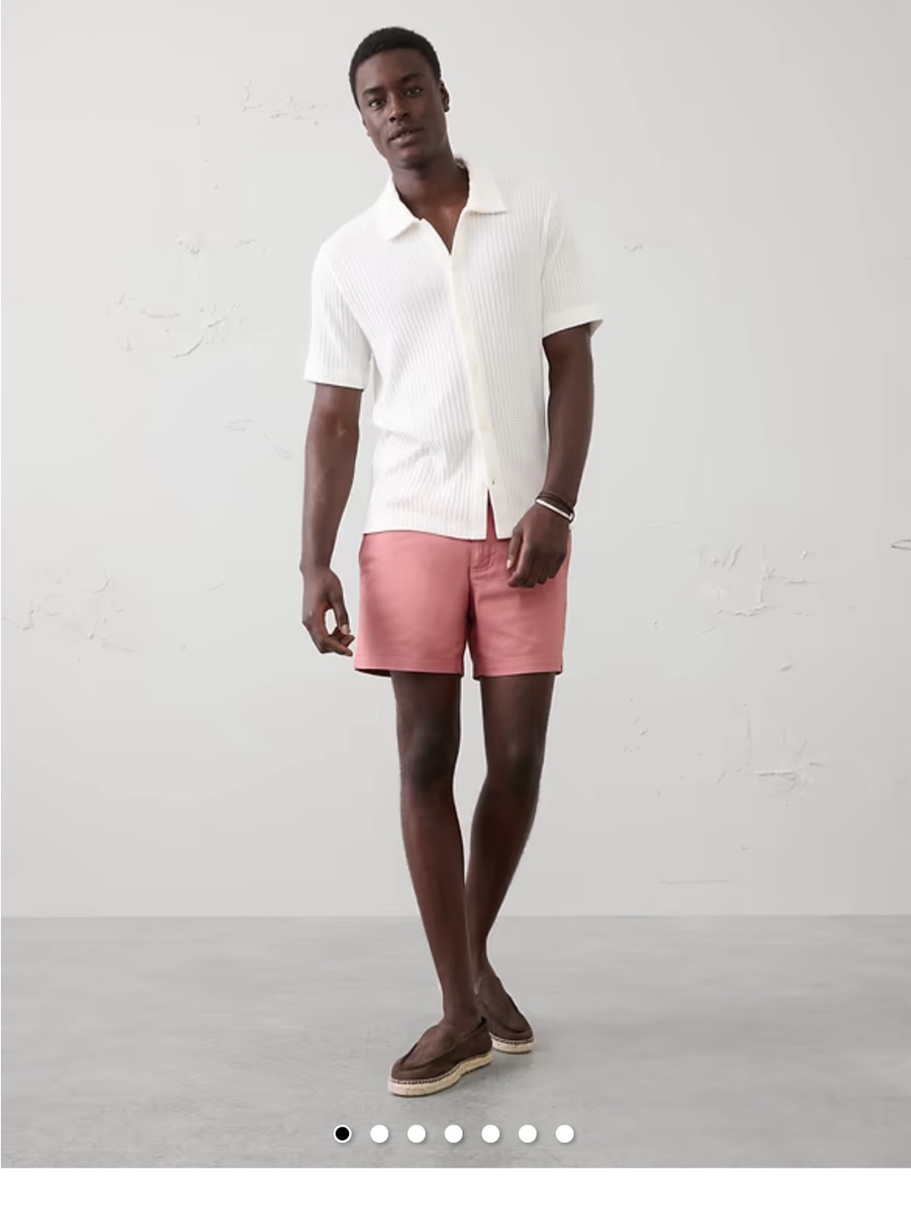 Banana Republic Men's NWT Aiden Chino  Shorts Pale Pink size 33 7 inches